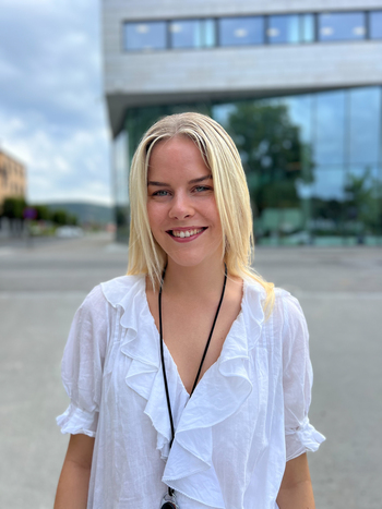 Kornelia Tufte Johansen skal skrive masteroppgaven sin for Skagerak Energi etter endt internship. 